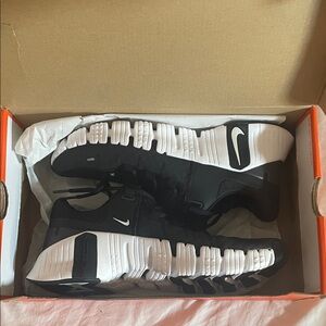 Nike Black and White Athletic Shoes